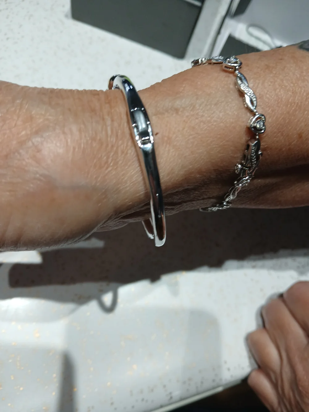 Kate Spade Silver Saliors Knot Hinged Bangle New York - Picture 3 of 5